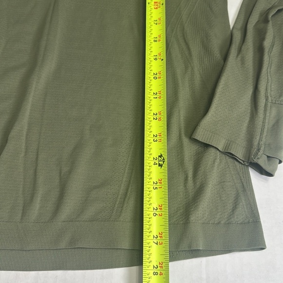 Athleta Nylon Olive Green Women’s Long Sleeve Stretch Top Size XLarge - Picture 10 of 11